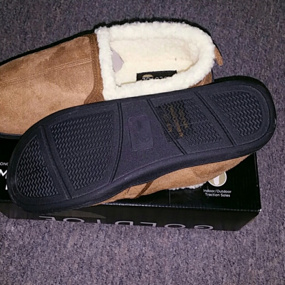 Gold Toe Memory Foam Slippers - Picture 3 of 3